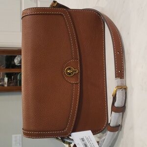 Fossil NWT Brown Leather Crossbody Bag Size Small